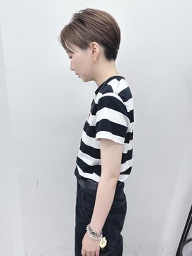 モリオ(morio) ＊刈り上げベリーショートハンサムショート前下がりショート女子