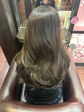 透明感ベージュ