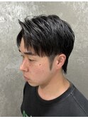 センターパート　ツーブロック