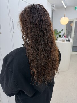 アニー 松戸(ANNI) 黒髪カタログ/クラゲヘアー/オリーブグレー/松戸駅