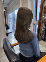 エル バイ ホーム(L by HOME)&nbsp;明るめベージュヘア　赤みを消したカラー　透け感カラー　