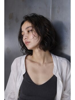 タイ(TAI)の写真/やわらかな動きと艶を纏う、抜け感のある大人のためのパーマスタイルへ。