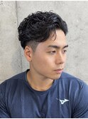 かき上げアップバングショートヘアパーマスタイル