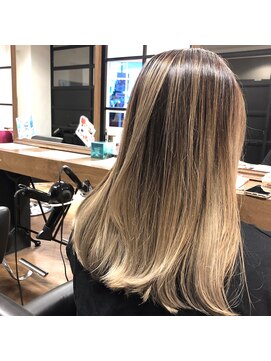 レイズ 立川(RAYS) 【RAYS/金本】外国人風バレイヤージュ×ハイベージュ