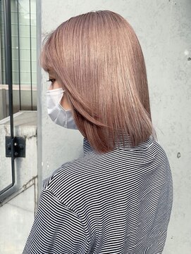 イコ 表参道原宿(ico) ミルクティーピンクベージュ×ボブ  【ボブ フェザーバング】