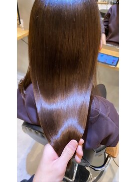 ジーナ 博多(Zina) 小顔セミウェットウェーブピンクベージュハイライトカラー