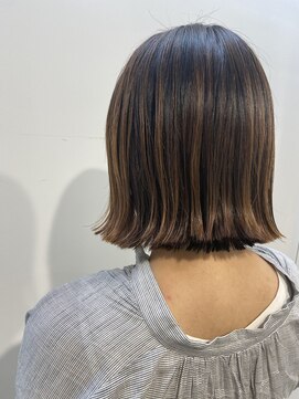 ジャン クロード ビギン 表参道店(JEAN CLAUDE BIGUINE) 切りっぱなしの外はねボブでイメチェン 20代 30代 40代