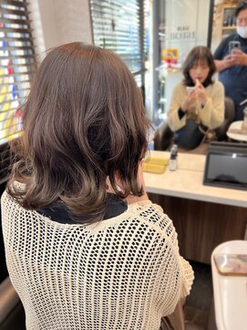 ソウバイジョージ(Sow by George) ふわふわミディアムボブ