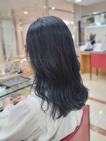 e.m.a プレミアムビューティーサロン 栄駅店(e.m.a PREMIUM BEAUTY SALON)&nbsp;暗髪でも透明感◎ブルージュカラー/ネビージュカラー