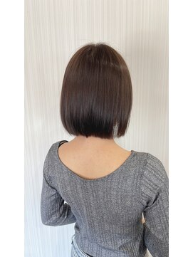 アーク エマーブル(Ark aimable) 艶髪ストレートボブ