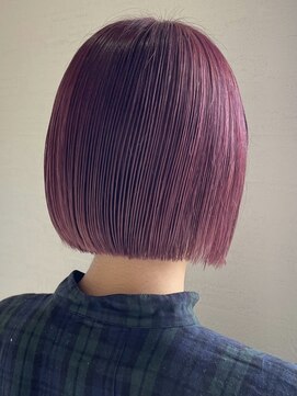 ミルヘアデザイン(mil hair design) ダブルカラーピンクベージュベージュカラーケアブリーチミニボブ