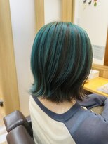 ハナイ ヘアーデザイン(HANAI hair design)&nbsp;グリーン系スジ感ボブ