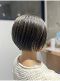 ショートボブ