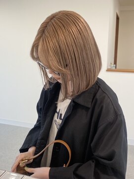 コルユニテ(col. unite) ミルクティー/ミルクティーカラー/ブリーチ/ハイトーン/ボブ