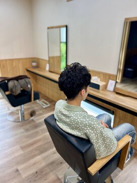 ココネ(cocone) ツーブロックマッシュ+スパイラルパーマ