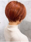 アプリコットカラーがかわいいフレンチショート