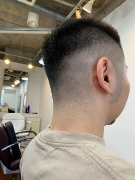 シックス(SIXs) フェード