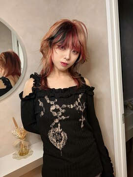 リンダ(Linda) ウルフカット×デザインカラー