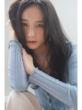 ルフュージュ バイ プロデュース 相模大野店(Refuge by Produce) 暗髪/レイヤーカット/長めバング