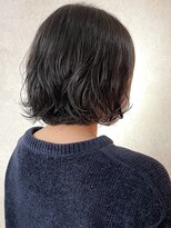 ビスクヘアデザイン(bisq hair design)&nbsp;くびれ巻き　韓国風　前髪カット　艶髪　サイドバング 顔まわり