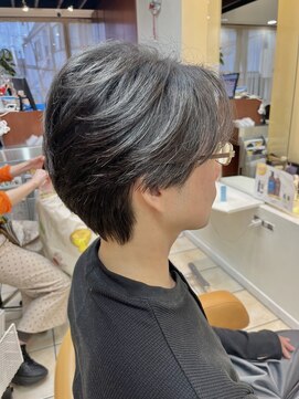 クオリス 上板橋店(QUALIS) 韓国風◎カットで作る毛流れセンターパート×小顔効果