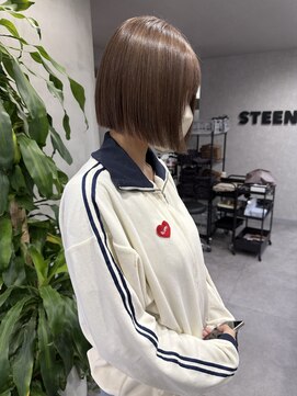 スティーン(STEEN) 切りっぱなしボブ
