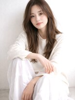 サンク(thank)&nbsp;白髪ぼかしで柔らかく見える女優ロング