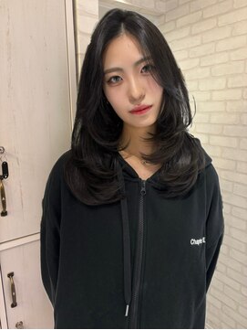 ニカ(NIKA) トレンドのレイヤーカット