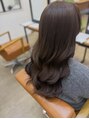 パトリフ(patolif) ツヤ感たっぷりのブラウンカラー!巻き髪でふんわり可愛く♪
