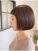 女性らしいショートボブスタイル