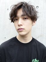 フィフス(fifth) センターパートツイストスパイラルパーマコンマヘアツーブロック