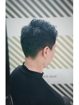 バーバーバー 都賀(BARBER-BAR) ソフトリーゼントモヒカン