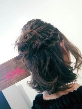 ヘアーラヴワン 足利(hair love One) 編みこみハーフアップ