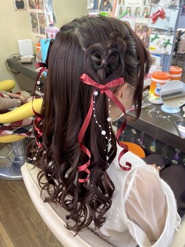 ヘアセットアップス(UP's) ☆編み込み・ハート・リボン『ラブリーなツインハーフアップ♪』