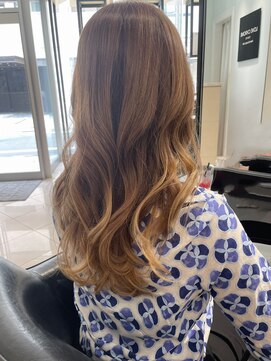 ラブクロムトーキョー オモテサンドウ(LOVECHROME OMOTESANDO) 大人かわいいヘア☆シルキーグレージュ脱白髪染め 狐カラー