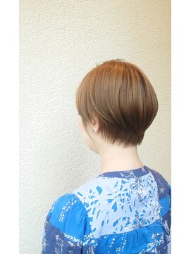 エルサフィロ ヨドヤバシ(el zafiro yodoyabashi) スマートシック ショート3 ヘルシースタイル/40代