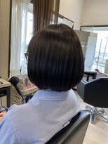 コア フィール ア デイ(COIFFURE A DAY) 新規お得クーポンあり【見附　今町】切りっぱなし黒髪ボブ