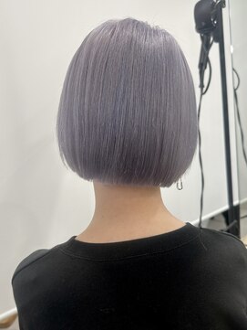 ロウル 渋谷(LOWRL) ミニボブ/ブルーラベンダー/ケアブリーチカラー