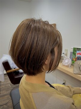 トーチ(torch) ショートボブ　ベージュカラーリング