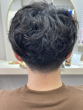 アオ 花咲町(a-o) スッキリナチュラルパーマ♪