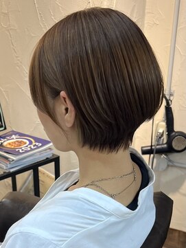 アティック(attic) ショートボブ/ボブ/ショート/ヘアドネーション/レイヤーカット