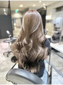 20代30代レイヤーカット 透明感カラー 明るめオリーブベージュ