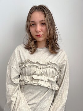 ハウス(HAUS.) 顔まわりレイヤー×透明感ハイライトベージュ