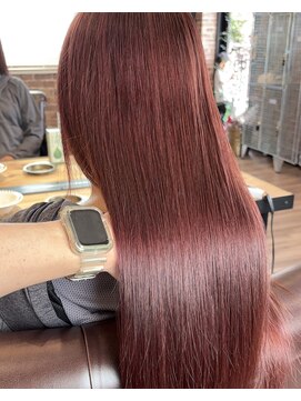 ジェニファー(Jennifer) 艶感チェリーピンク