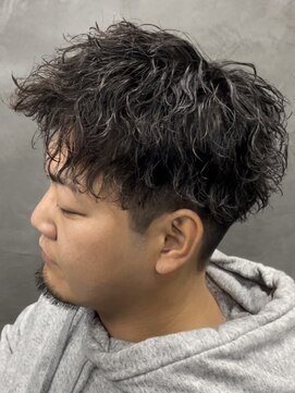 【メンズ】アップバングショート ツイスパ/ツーブロック