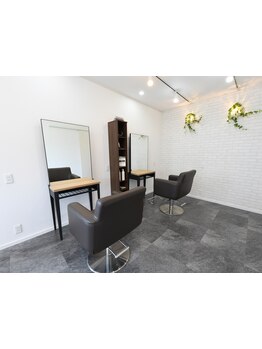 清潔感のある落ち着いた空間で、癒しのサロンタイムを＊こだわりの商材と技術でなりたいを叶えます。