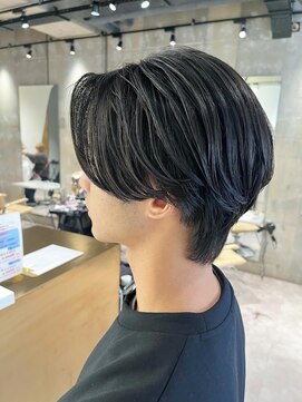 イリ(iLi) 【iLi×MIRAI】センターパート/ニュアンスパーマ