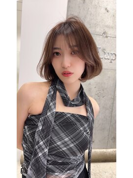 ロンドルピナス 小倉(Lond Lupinus) ミディアムレイヤーカット/似合わせカット/大人ガーリー/20代