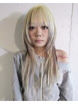 チクロ(ticro)&nbsp;【チクロ】レイヤーカット/顔周りカット/ケアブリーチ/ブロンド