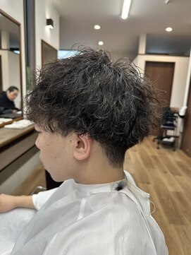 EM美容室 10代~50代 ツイストスパイラル・波パーマ